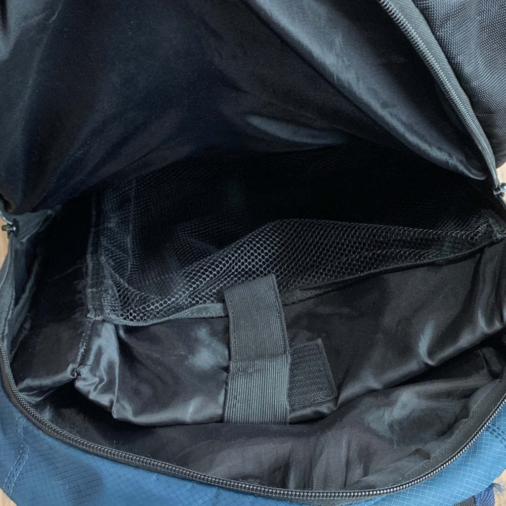 Targus 17’’ Laptop Backpack, File Compartment Bag - Picture 3 of 7